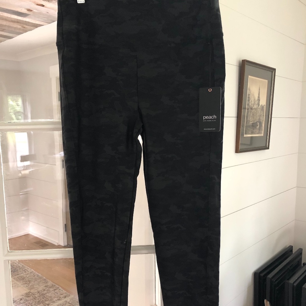 Peach Citadel Legging- Camo-L